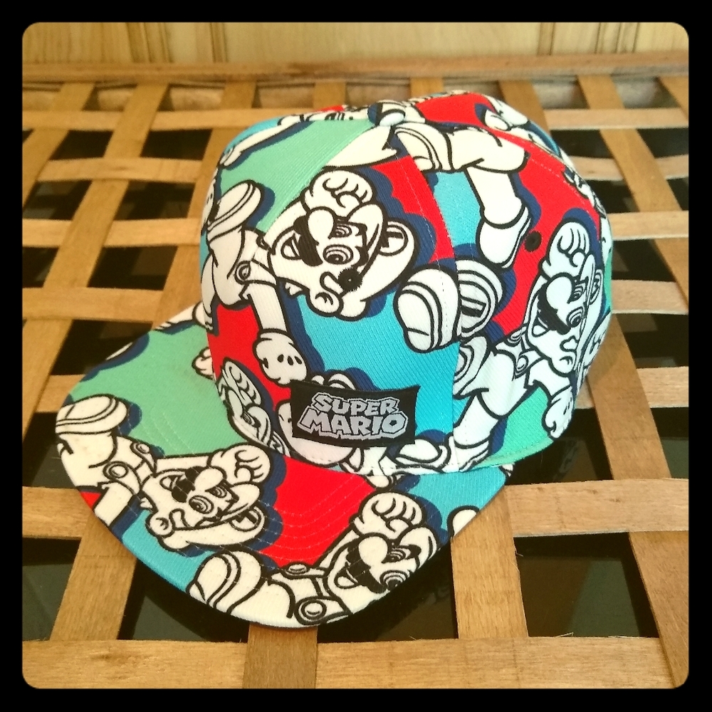 Super Mario hat